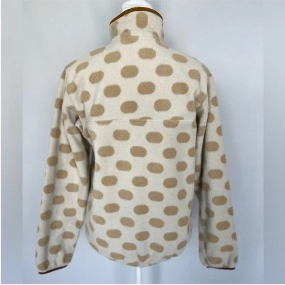 Patagonia Polka Dot Snap T Synchilla Fleece Pullover
Cream, Beige and Brown - Picture 4 of 10